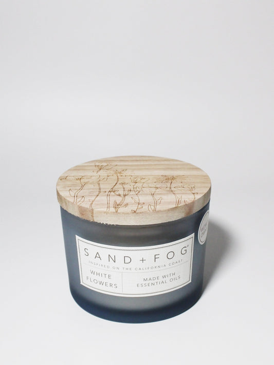 White Flowers 12 oz scented candle
