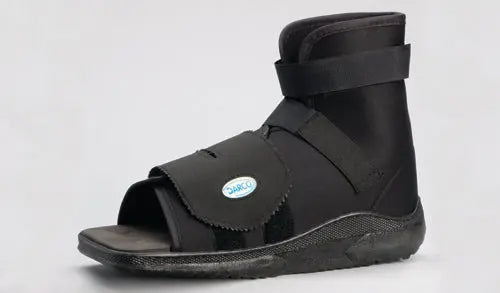 Slimline Cast Boot Black Square-Toe Adult Small