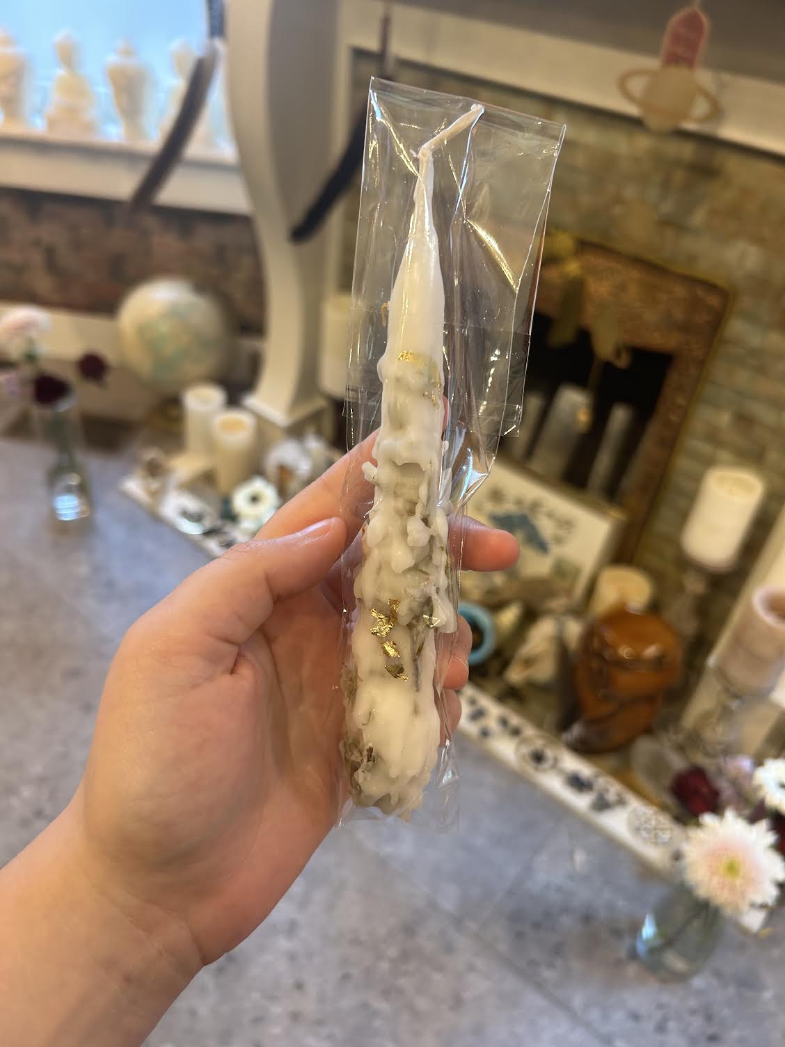 Juniper white candles