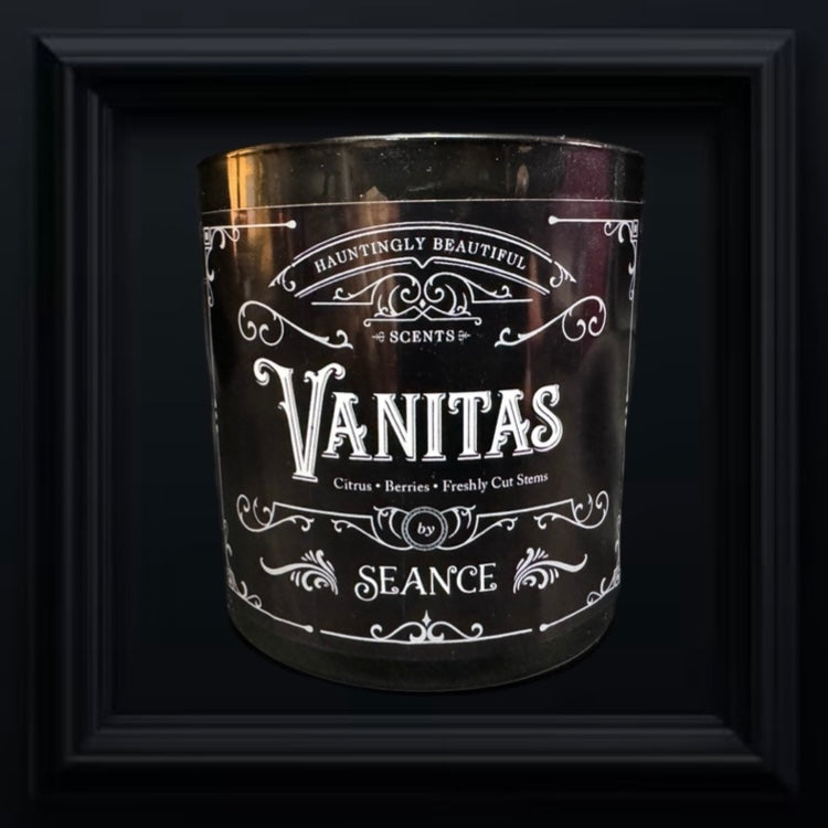 Vanitas candle